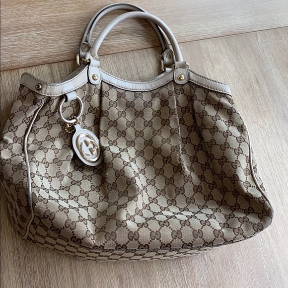 Gucci bag real real - Picture 3 of 7